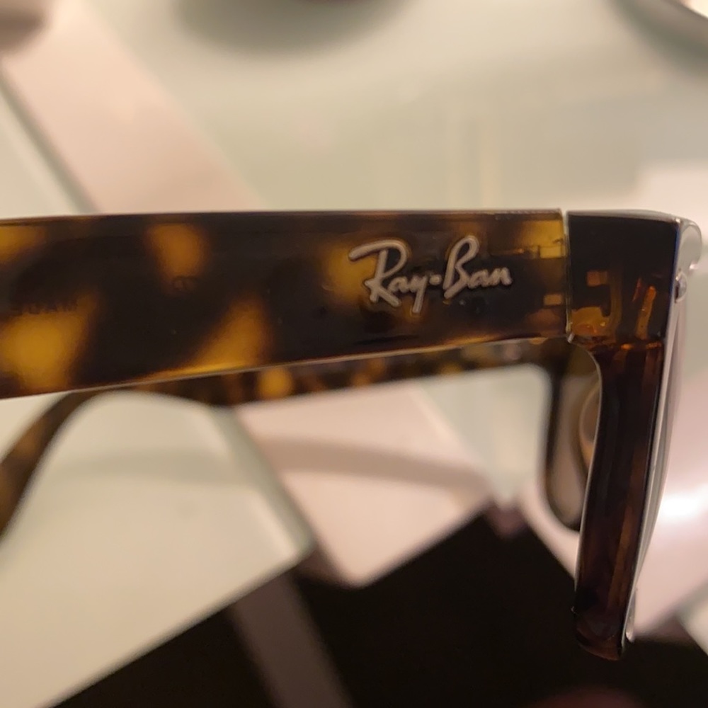 Ray-Ban Wayfarer - Picture 3 of 4